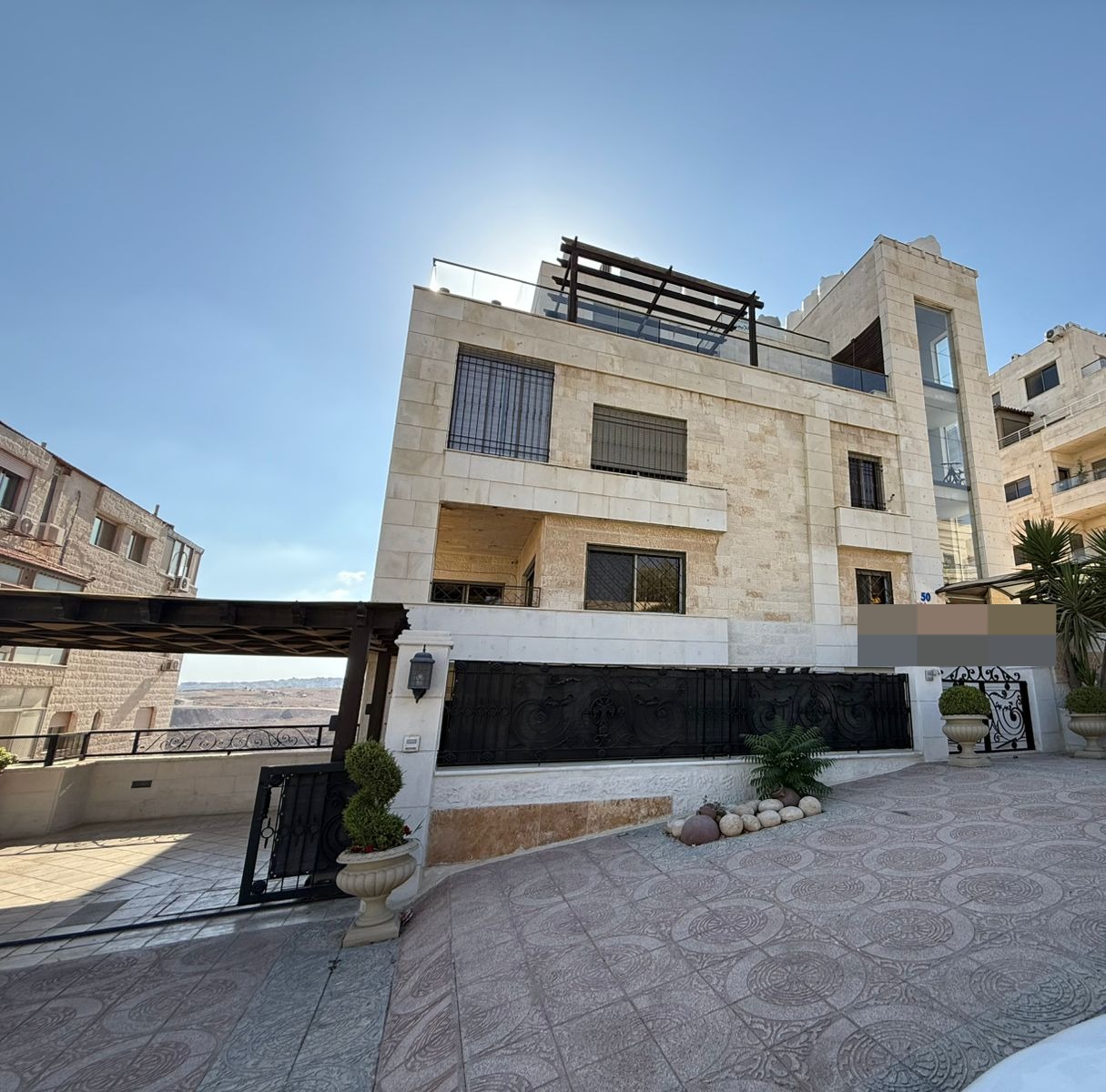 Luxury Villa in Bader for sale